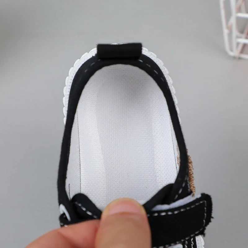 Childrens Canvas Shoes Spring Autumn White Embroidery Boys and Girls Single Shoes Pink Soft Non-slip Kids Casual Shoes XJ250712