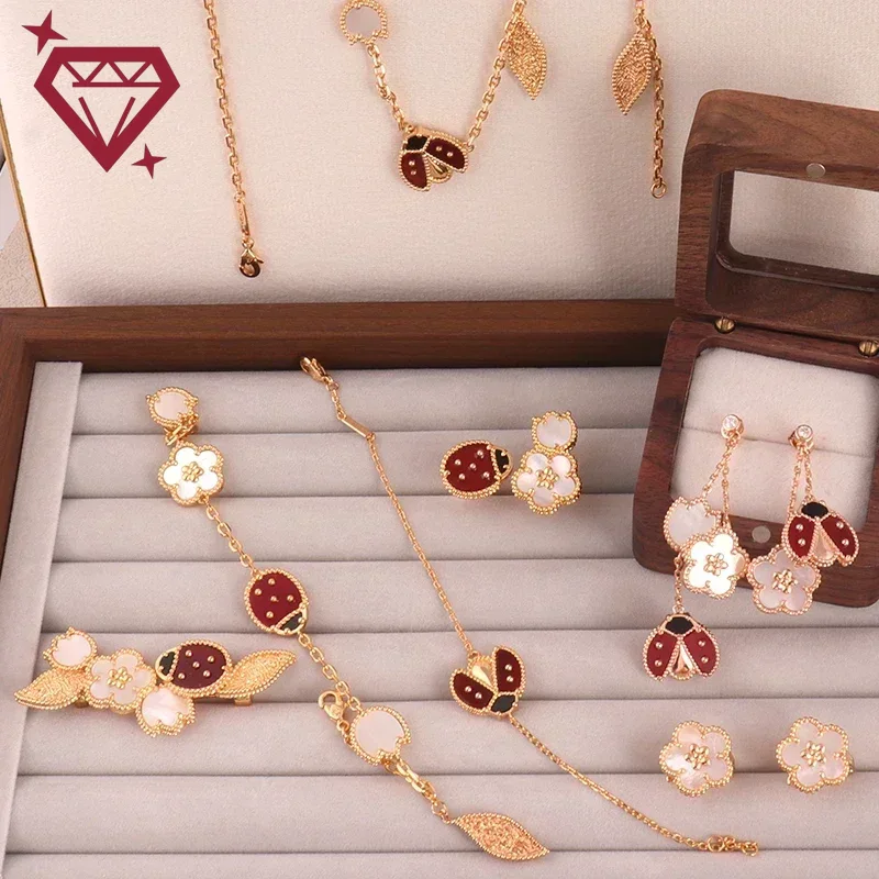 A lucky spring ladybug, sweet necklace, ring, earrings, bracelet, natural shell, flower collection, exquisite girl's party gift