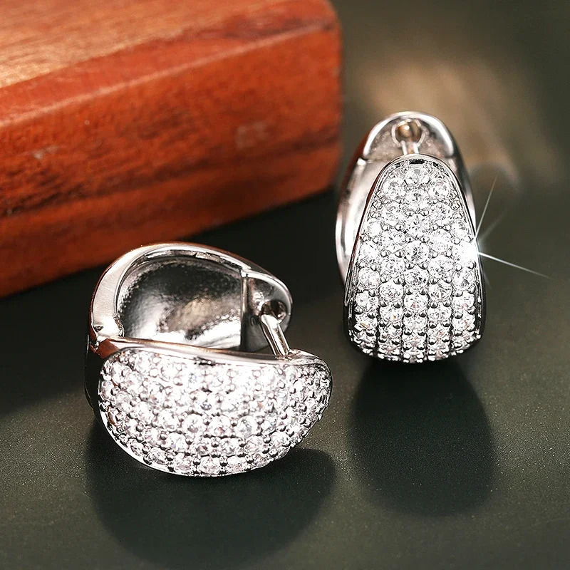 Huitan Sparkling Hoop Earrings for Women Dainty Graceful Ear Accessories with Shiny Cubic Zircon Charm Exquisite Wedding Jewelry 250708