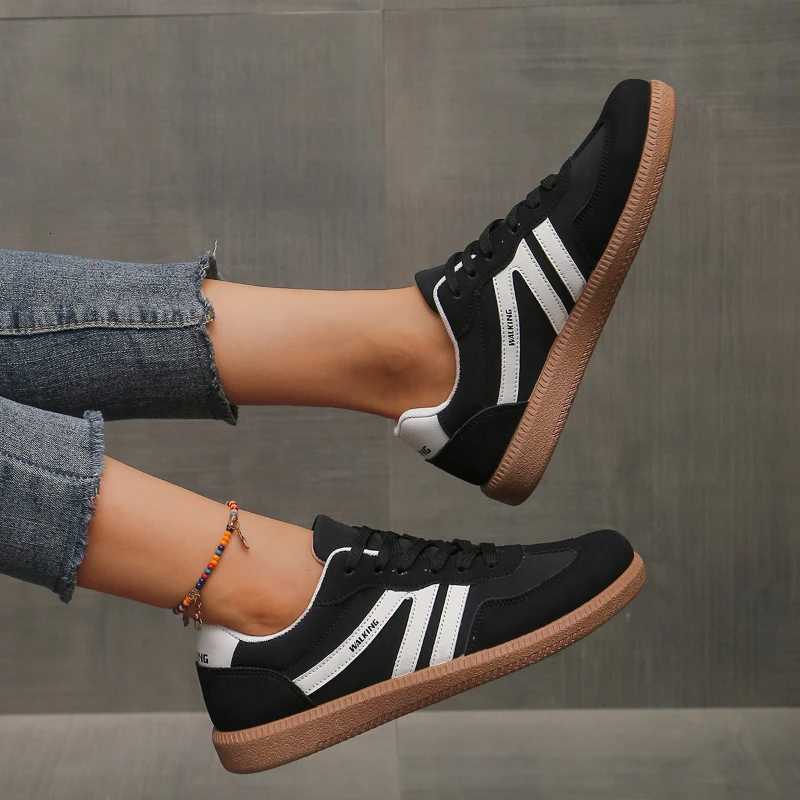 2025 Womens Classic Big Brand Designer Multi-Color Womens Casual Sneakers Comfortable Street Plus Size Womens Running Shoes XJ250712