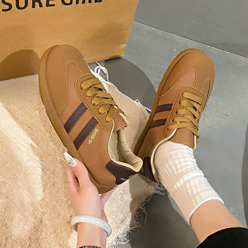 Womens Fi Trend College Style Wide Toe Soft Comfortable Flat Casual Shoes Outdoor Casual Sports Sneaker Womens Shoes XJ250712