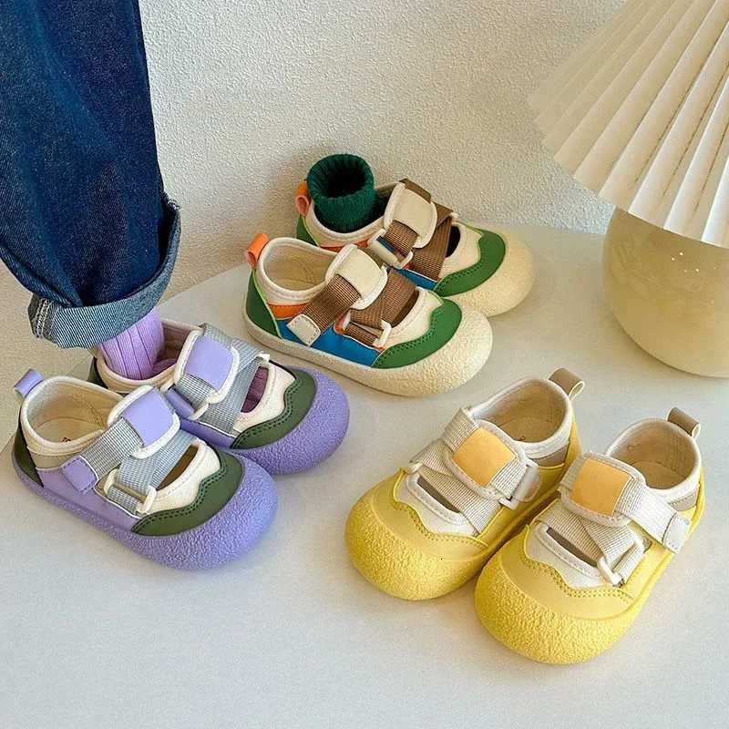 Kids Skate Shoes Candy Color Closed Toe Girls Casual Shoes Anti-kick 2025 New Boys Flat Shoes Non-slip Soft Sole Trendy XJ250712