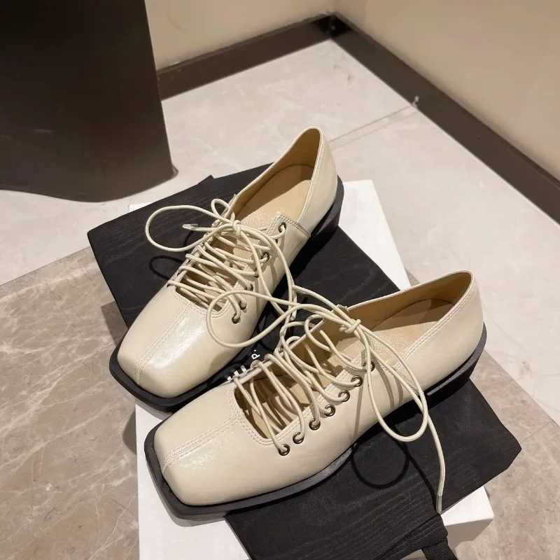 2025 Spring and Autumn Womens Solid Color Low-top Shoes Fiable Trendy Casual Mid-mouth Lace-up Design Low-top Shoes XJ250712