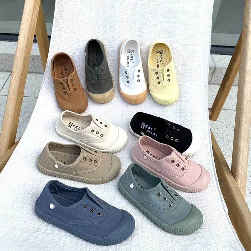 Kids Shoes Boys Soft Low Top Casual Sport Girls Shoes New Slip On Canvas Kids Sneakers Breathable Children Overshoes Kid F08142 XJ250712