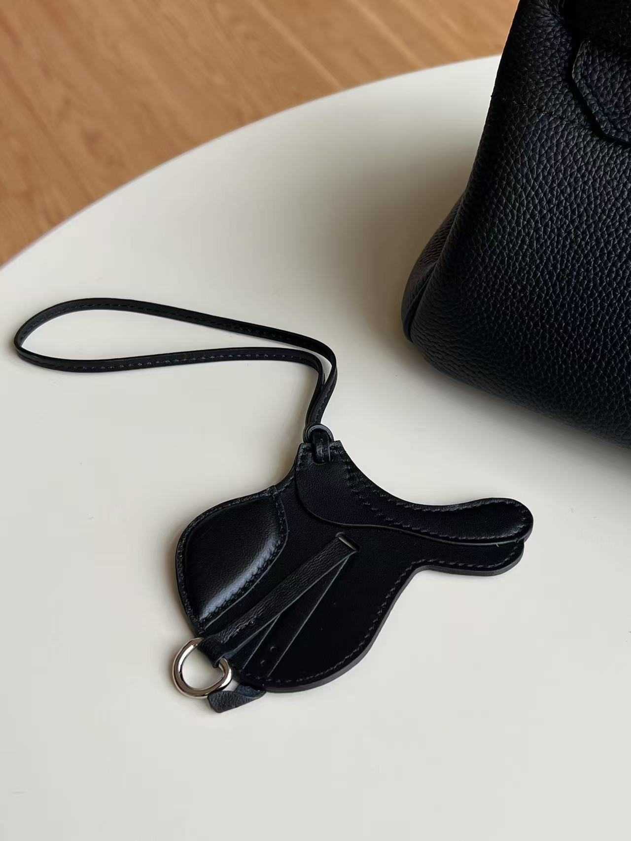 Lambskin Saddle Bag Charm Pendant Genuine Leather cessory Handmade Decorative Keychain L250928MNMP