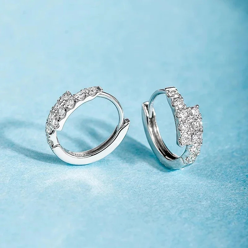 Huitan Trendy Womens Hoop Earrings Dainty Cubic Zirconia Silver Color Crystal Circle Earrings Exquisite Female Jewelry 250708