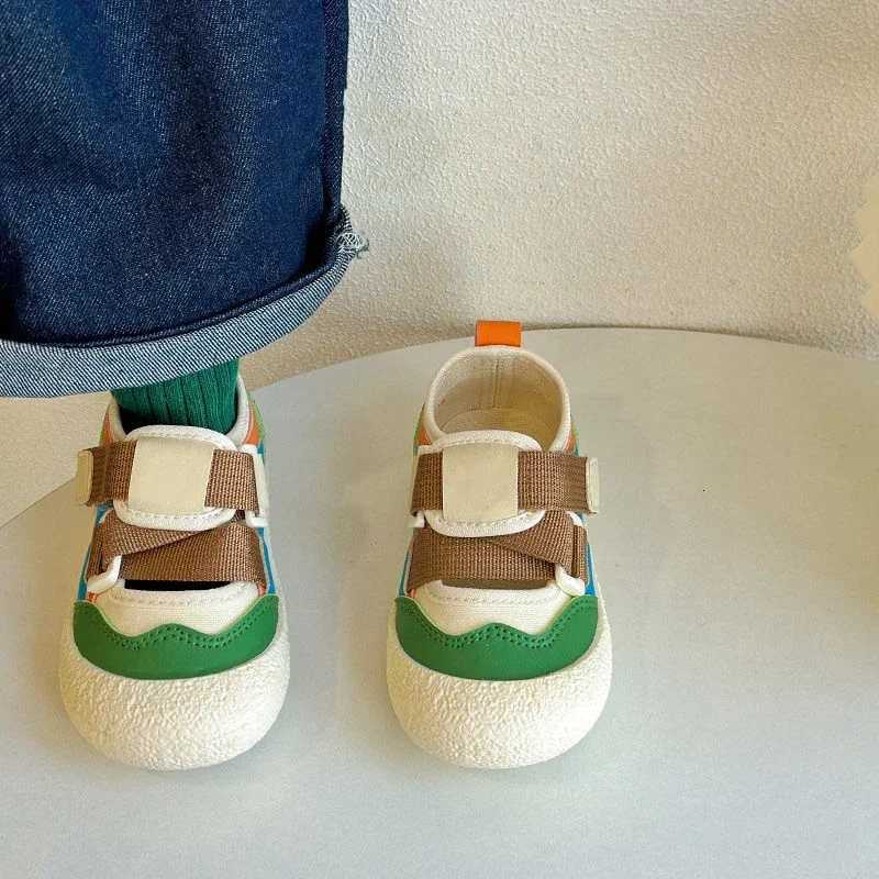 Kids Skate Shoes Candy Color Closed Toe Girls Casual Shoes Anti-kick 2025 New Boys Flat Shoes Non-slip Soft Sole Trendy XJ250712