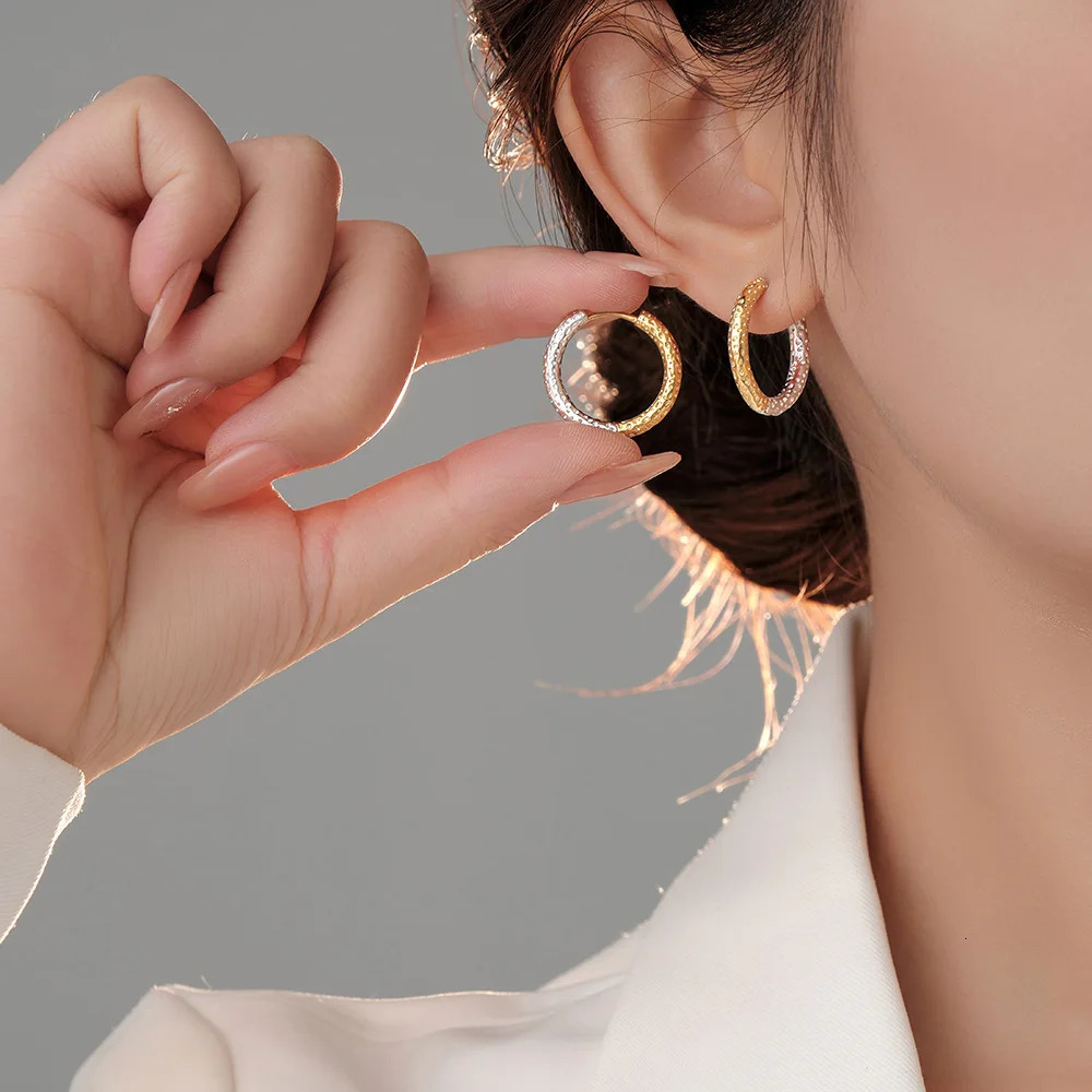 Stamp 925 Sterling Silver Round Hoop Earrings Contrast Color Uneven Geometric Piercing Ear Buckle Fine Jewelry 250708