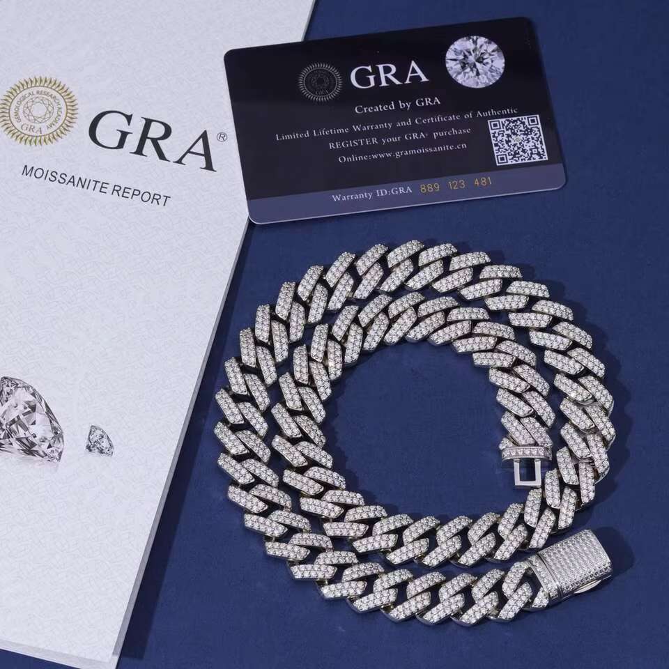 Trendsetting Unisex Glittering Cz Bezel Set Cuban Pendant Bracelet Exquisite Craftsmanship Available in White/Black/Rose Tone Finishes