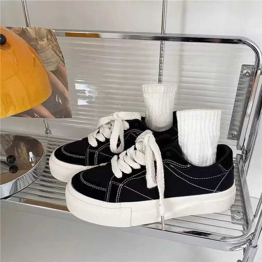Flat Womens Canvas Shoes Comfortable and Elegant Korean Casual Vulcanized Shoe Deals Offers Cheap Fi 2025 Ladies Footwear XJ250712