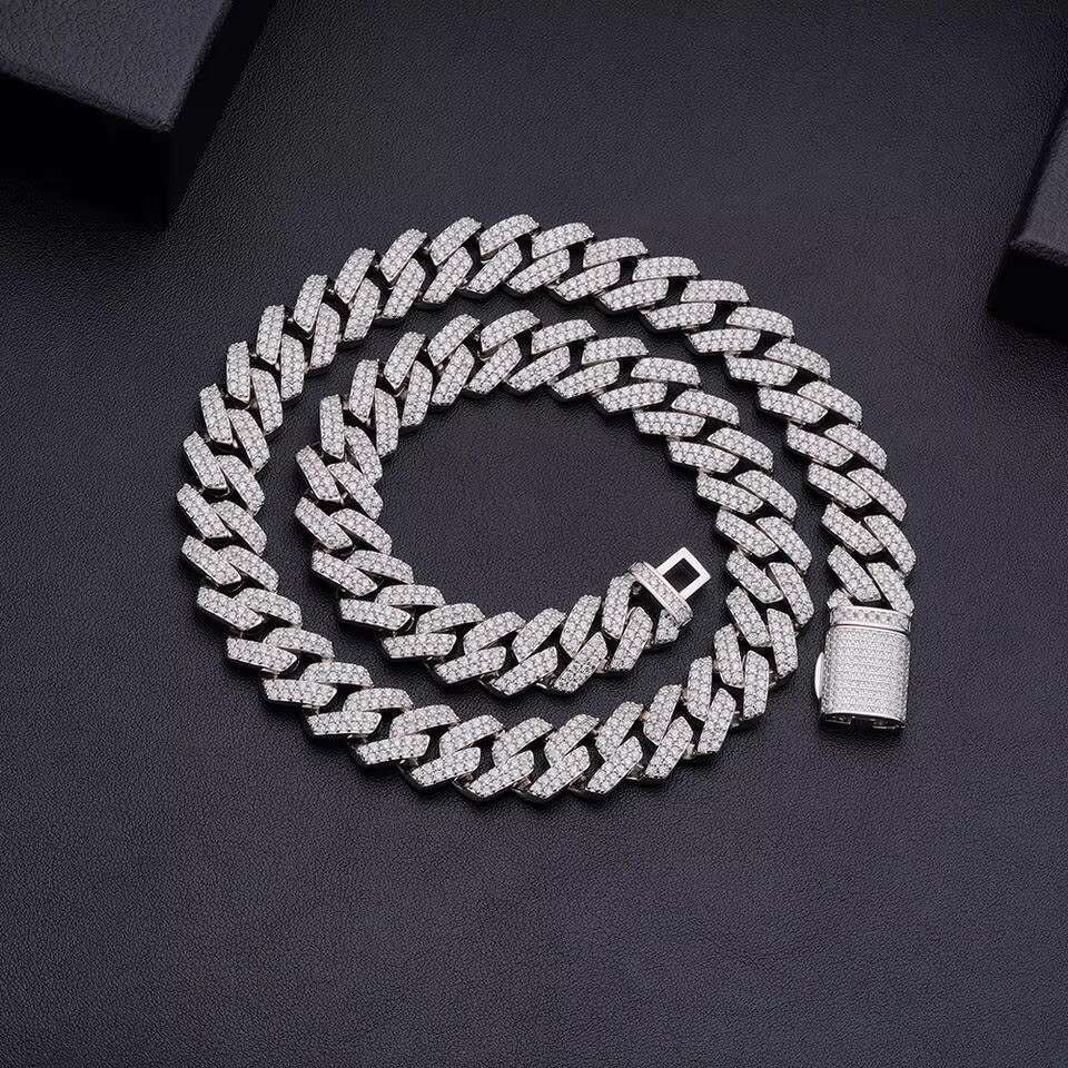 Trendsetting Unisex Glittering Cz Bezel Set Cuban Pendant Bracelet Exquisite Craftsmanship Available in White/Black/Rose Tone Finishes