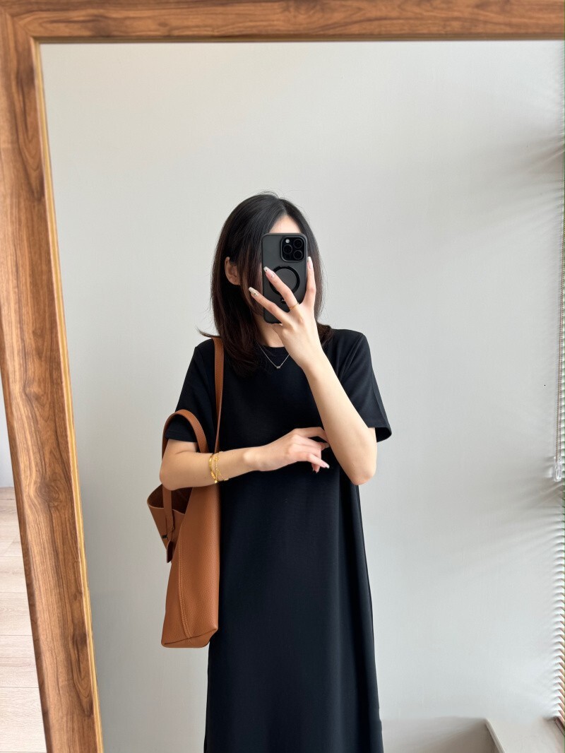 Summer new minimalist suit vest skirt with high-end color sense, vertical straight tube, no picky, loose sleeveless dress for women