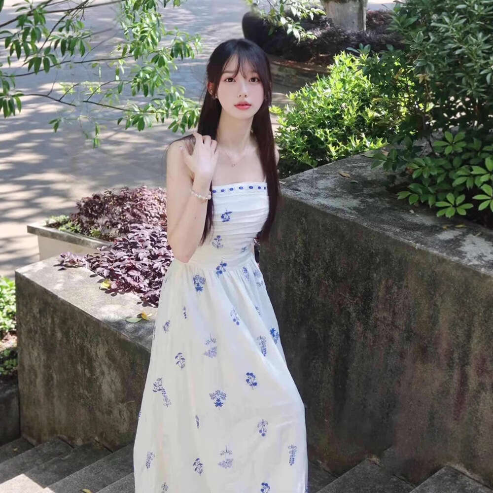 Summer New French Style First Love Gentle Temperament Blue Floral Strap Waist-Cinching A-Line Long Dress For Women B5