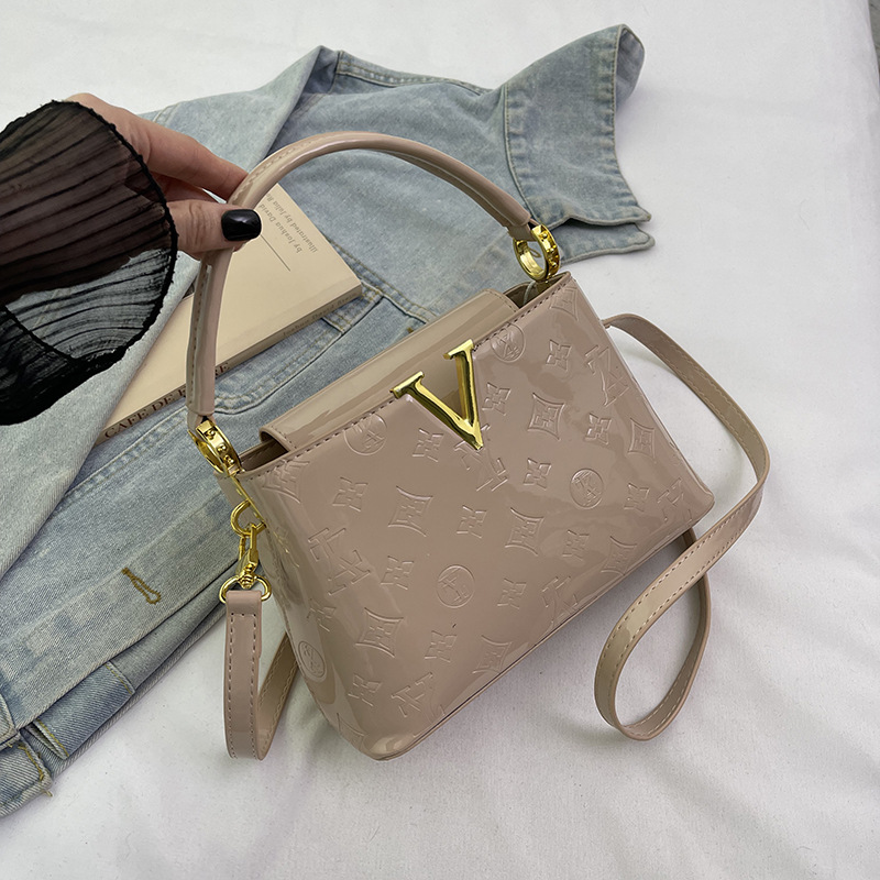 Senior sense bag women new patent leather large capacity commuting bucket bag handbag shoulder crossbody bag