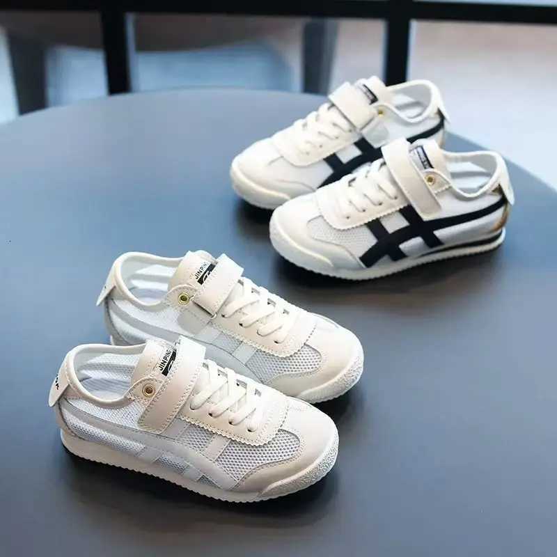 New Summer Childrens Sports Little Whiteboard Shoes with Mesh Breathable Boys and Students Forrest Gump Single Mesh Shoes XJ250712