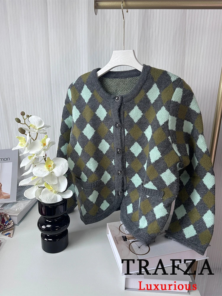 TRAFZA Vintage Casual Chic Women Sweater Argyle O-Neck Long Sleeve Pockets Knitted Cardigans Fashion Autumn Winter Sweaters 250710