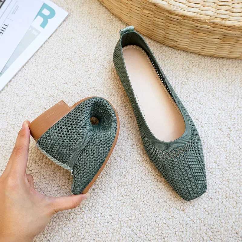 Women Solid Mesh Casual Shoes Summer Breathable Square Toe Hollow Fly Weaving Comfortable Light Soft Walkers Flats Womens Shoes XJ250712