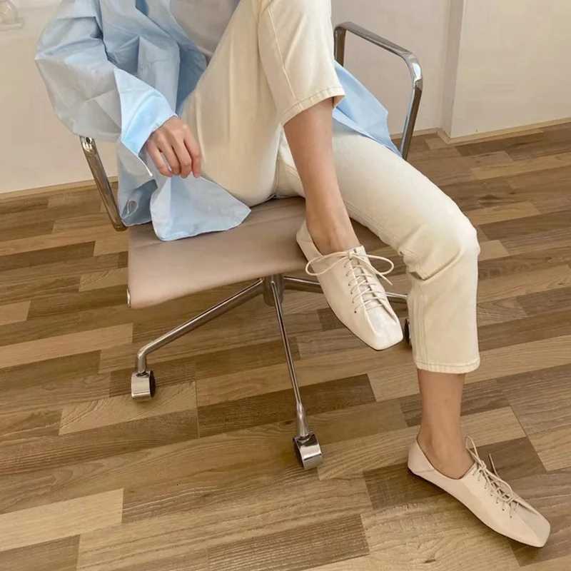 2023 Womens Sneakers Summer Shoes Woman-shoes New Casual Roses PU Lace-Up Low Rubber Basic Cross-tied Leisure Spring Square XJ250712