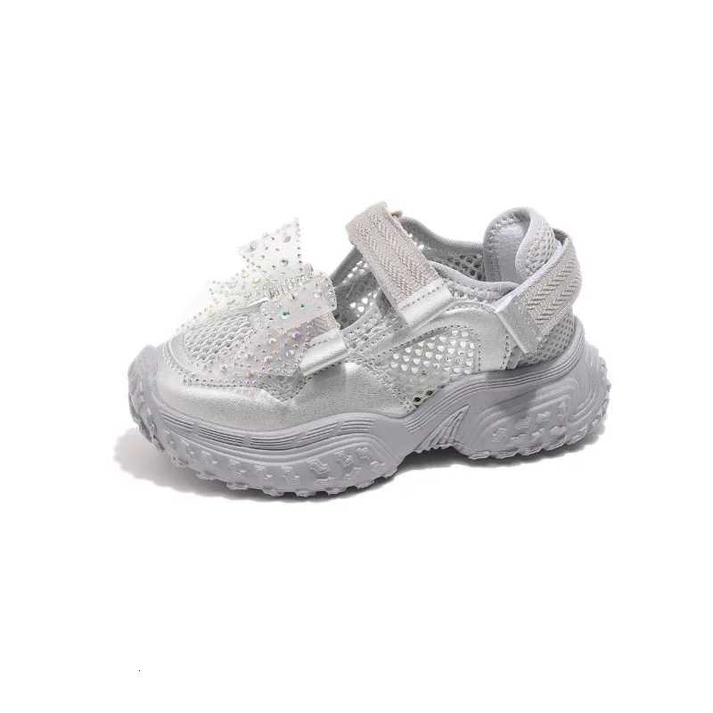 Summer Sneakers New Fashion Breathable Sports Shoes Versatile Soft Anti-Slip Sneakers Girl Sweet Middle-aged Child Casual Shoes XJ250712