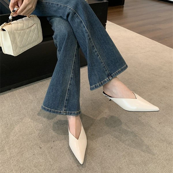Sharp pointed half slippers for women, versatile for outdoor wear, spring new style, V-mouth cool slippers for women, mid heel half back shoes