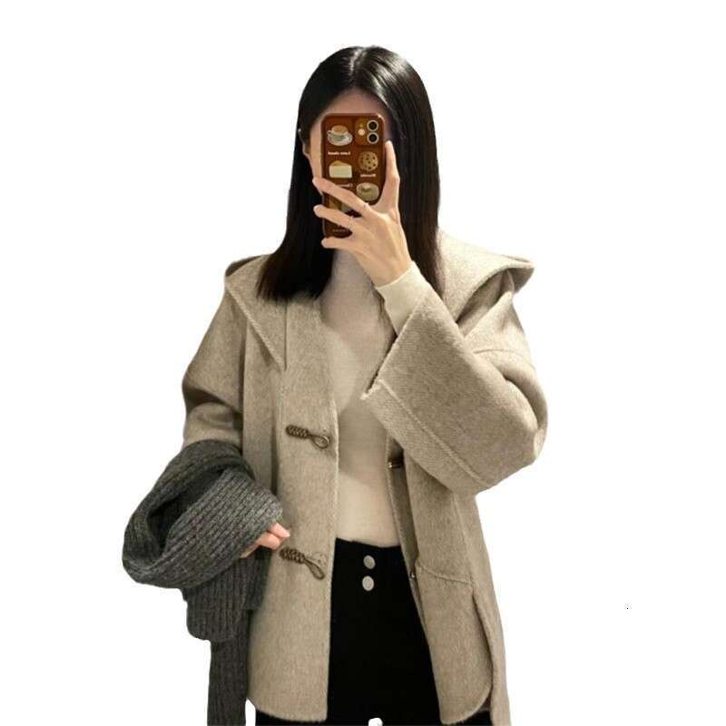 Horn Button Hooded Wool Coat For Women Autumn Winter New Woolen Jacket Petite Korean Style High-End Feel B5