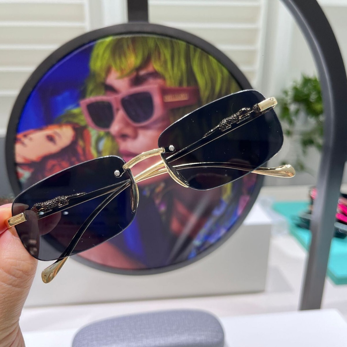 Designer Luxury Glasses, Frameless Sunglasses, Suitable For Both Men And Women, Small Square Sunglasses, Street Style Trendy UV Protection Glasses