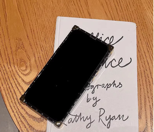 Leather Phone Case for iPhone Android Full Protection Unisex Square Bumper European and American Style Luxury Fashion Anti-Scratch 250712