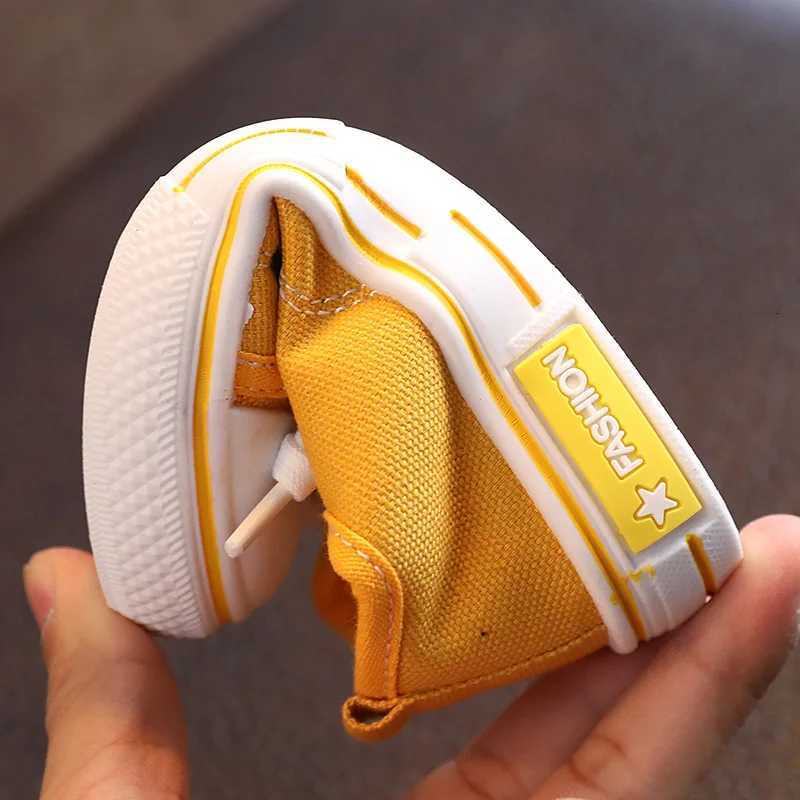 2025 New Childrens Canvas Shoes Fashion Baby Board Shoes Girls Breathable Single Shoes Boys Casual Shoes XJ250712