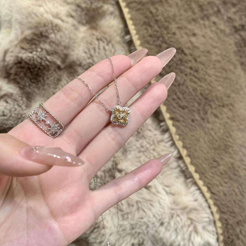 Ins Hot luxury jewelry designer necklace rainbow clover chain women's high-end flower collarbone chain Gemstone necklace moissanite chain daily p