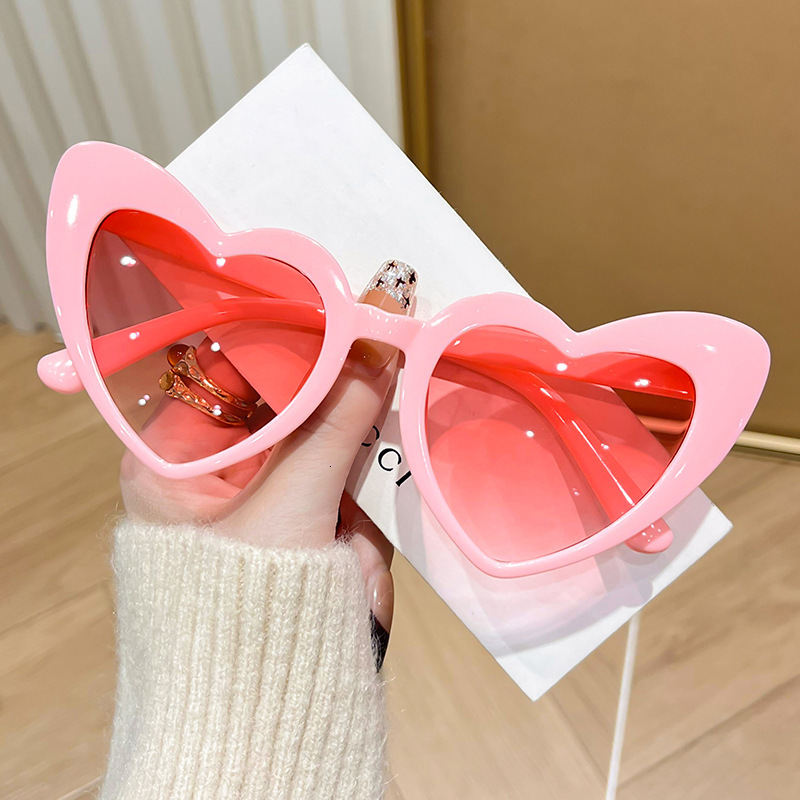 Designer Luxury Glasses, Heart-shaped Sunglasses, Heart-shaped Birthday Photos, Funny, Unconventional And Fashionable Sunglasses