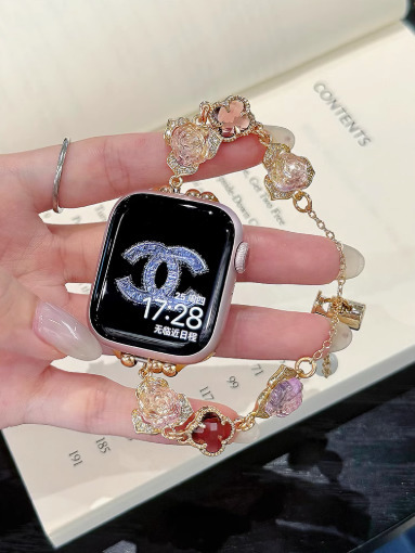 Suitable for strap watch with lucky clover flower SE bracelet type summer metal chain watch women's summer bracelet 250712