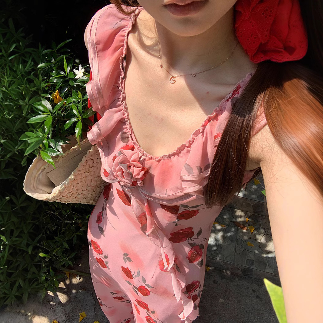 Summer new women's dress rose garden V-neck ruffled flower chiffon holiday style dress designer dress summer waist slimming seaside vacation long