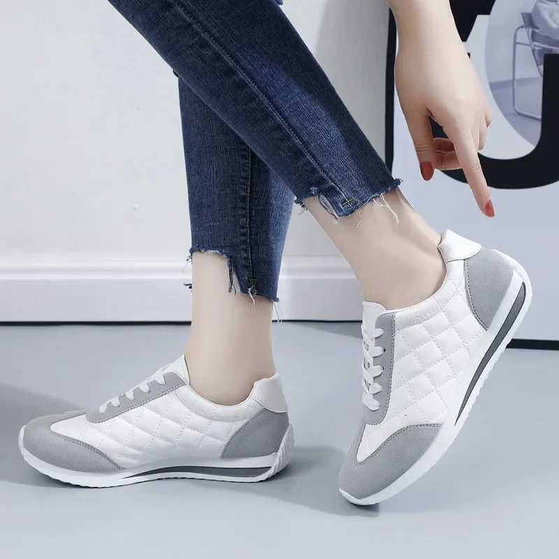 Summer Women Shoes Casual Walking Flat Lace Up Leather High Quality Sneakers Fi Wild Flat-bottomed Loafers Women Sneakers XJ250712