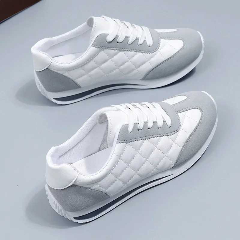 Summer Women Shoes Casual Walking Flat Lace Up Leather High Quality Sneakers Fi Wild Flat-bottomed Loafers Women Sneakers XJ250712