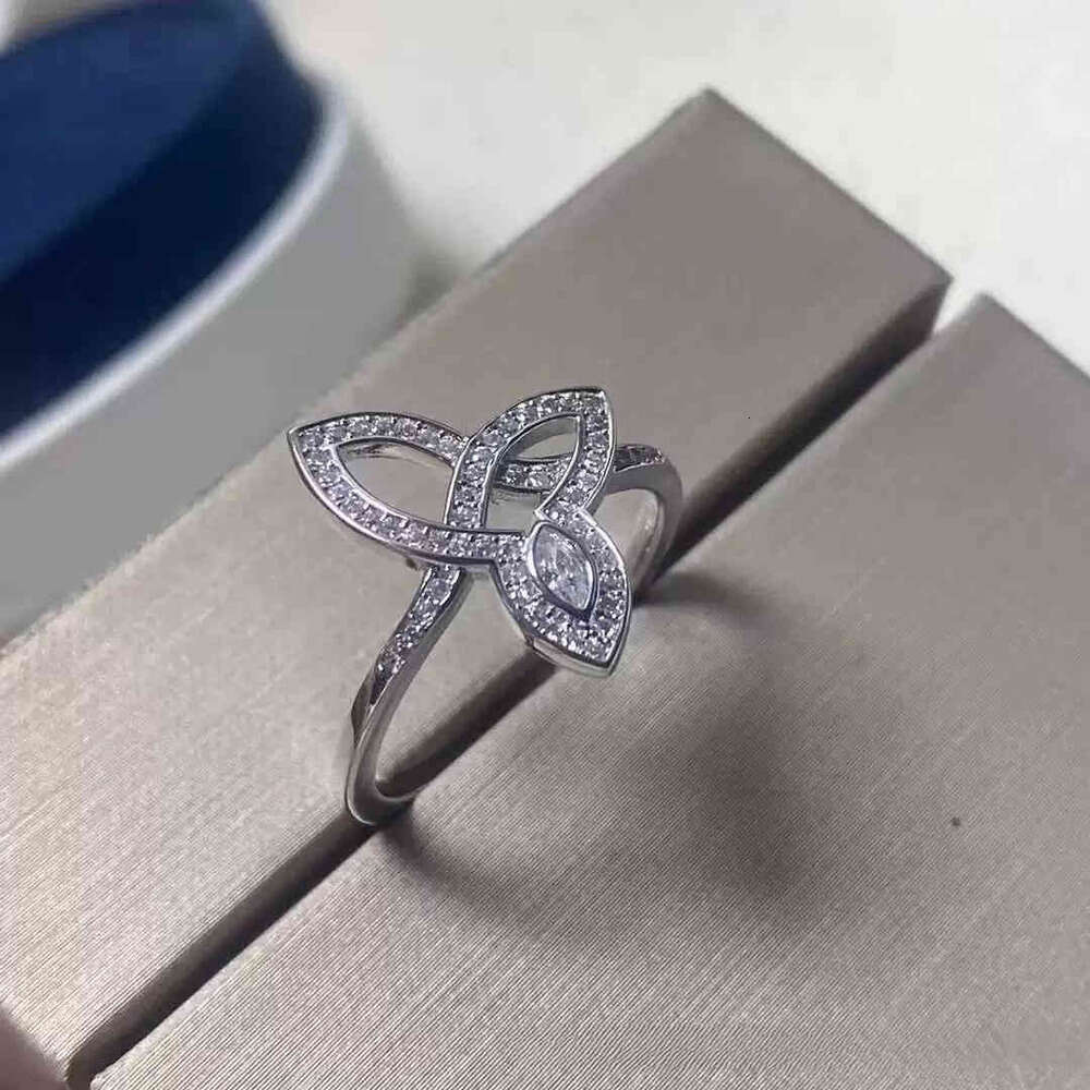 Harrywinston Ring Three Leaf Ring Wind Niche Design Minimalist Fashion Versatile High End Brass Ring For Women 44F