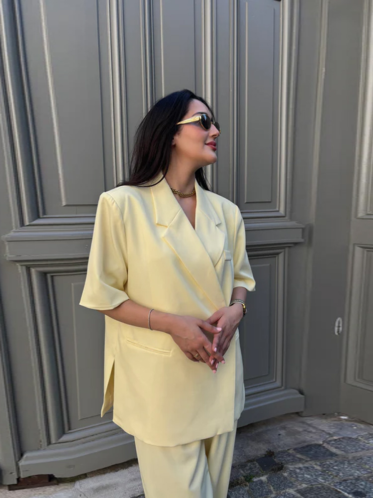 Elegant Yellow Lapel Blazers Coats Women Loose Short Sleeve One Button Side Split Suit Jackets 2025 Summer Lady Office Outwear