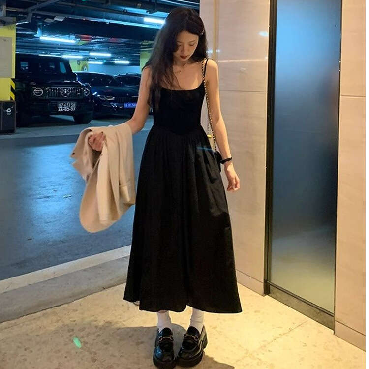 French Pure Desire Hepburn Style Black Strap For Women Summer Design Sense Niche Casual Waist-Cinching Long Dress B5