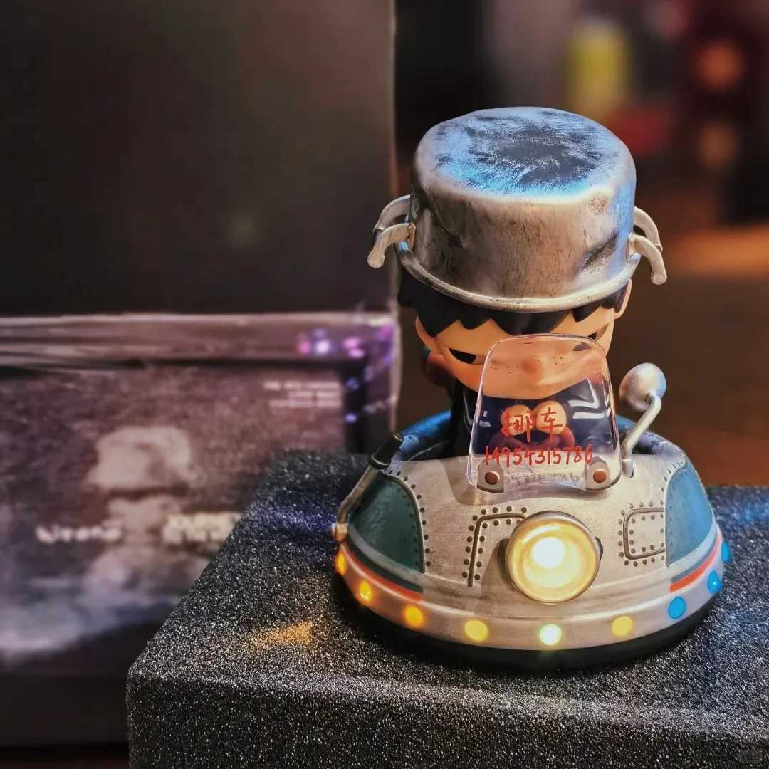 Genuine Hirono Series Designer Collectible Toy Elephant In The Room The Ufo Chaser Figures Artistic Display S251111