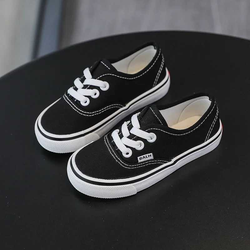 New Spring and Fall Childrens Canvas Shoes Girls Small White Shoes Summer New Breathable Baby Cloth Shoes Board Shoes Boys Shoes XJ250712