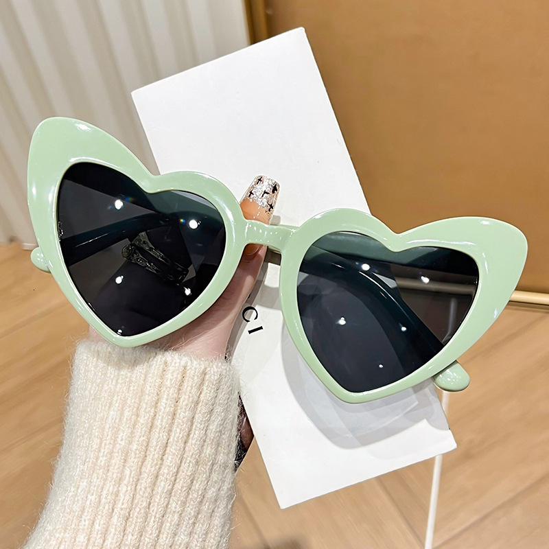 Designer Luxury Glasses, Heart-shaped Sunglasses, Heart-shaped Birthday Photos, Funny, Unconventional And Fashionable Sunglasses