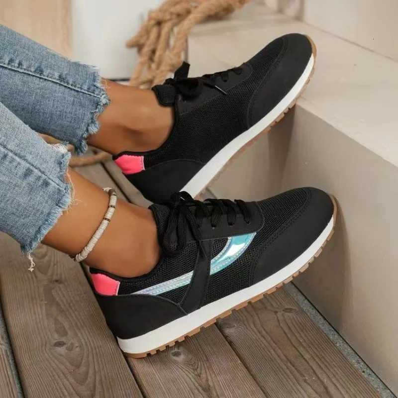 2024 Women Sneakers Platform Shoes Leather Patchwork Casual Sport Shoes Ladies Outdoor Running Vulcanized Shoes Womens SneakersXJ250712