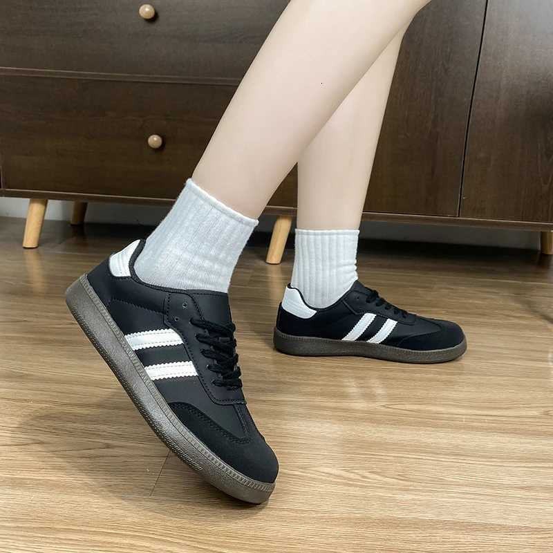2025 womens sneakers fi spring and summer fi casual flat shoes new lace-up walking shoes comfortable vulcanized shoesXJ250712