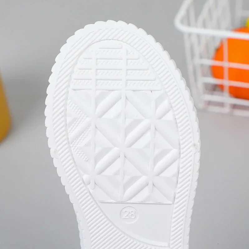 Childrens Canvas Shoes Spring Autumn White Embroidery Boys and Girls Single Shoes Pink Soft Non-slip Kids Casual Shoes XJ250712