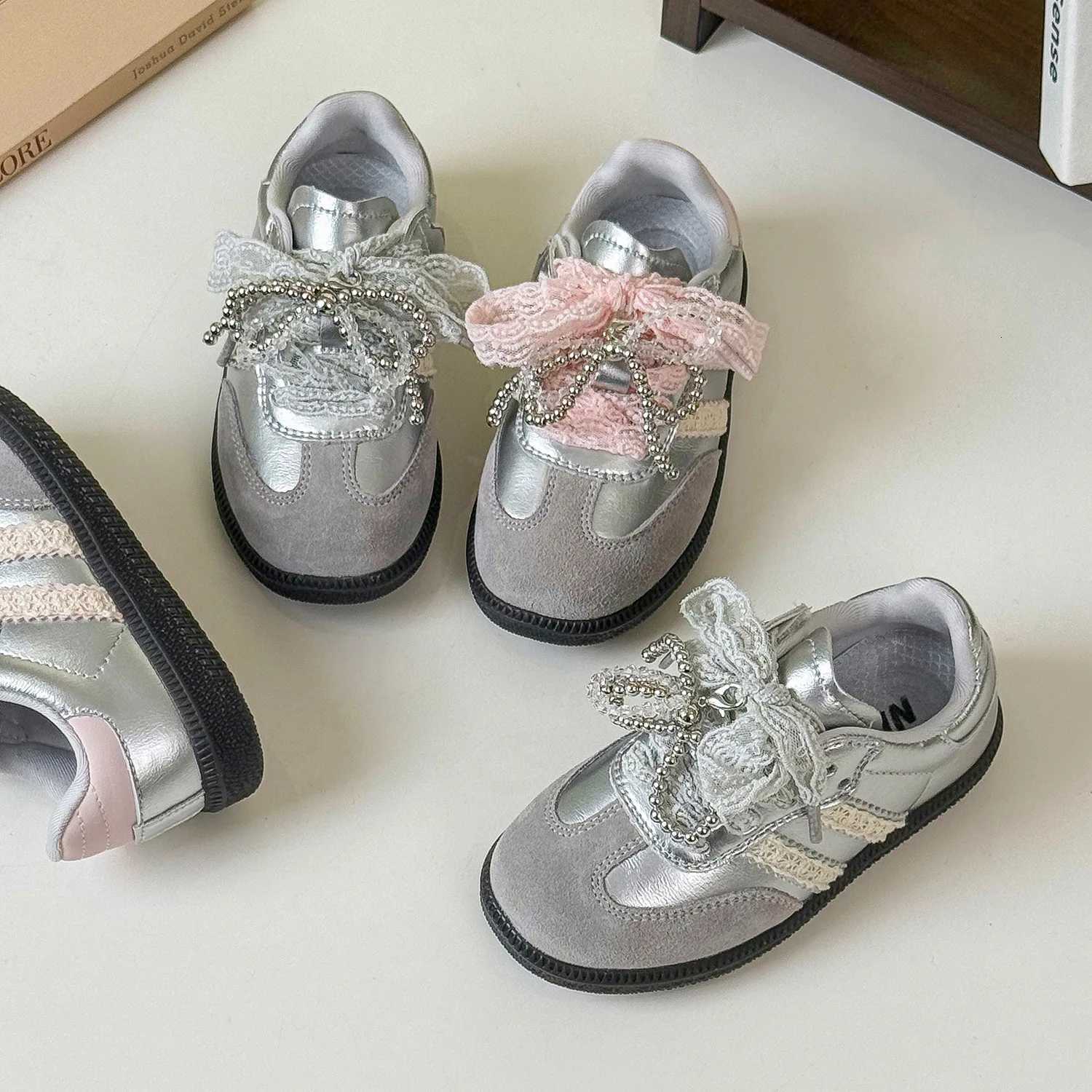 2025 Spring New Childrens Shoes Girls Casual Shoes Korean Version of Fashion Lace Bow Childrens Shoes XJ250712