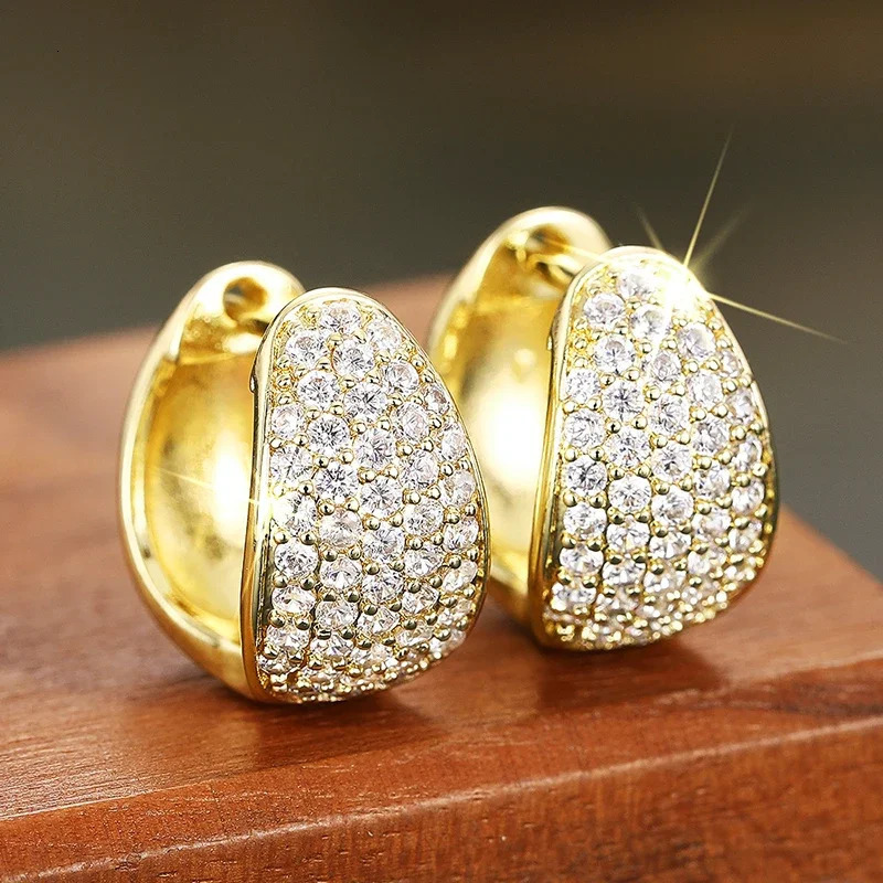 Huitan Sparkling Hoop Earrings for Women Dainty Graceful Ear Accessories with Shiny Cubic Zircon Charm Exquisite Wedding Jewelry 250708