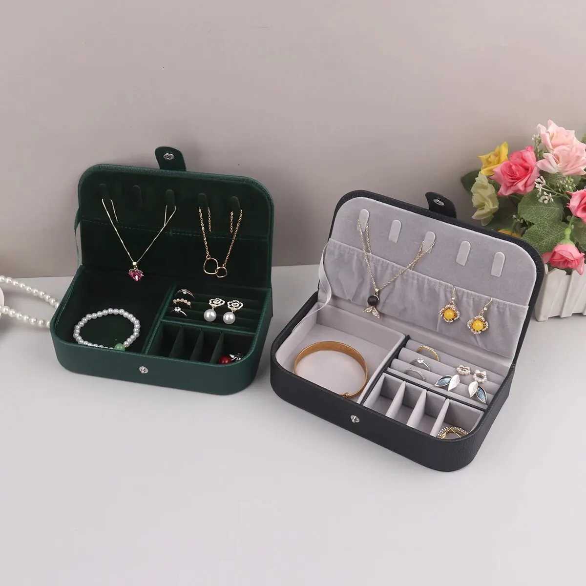 2024 Portable Jewelry Box Jewelry Organizer Display Travel Jewelry Case Boxes Button Leather Storage Chenille Jewelers Joyero Z250712