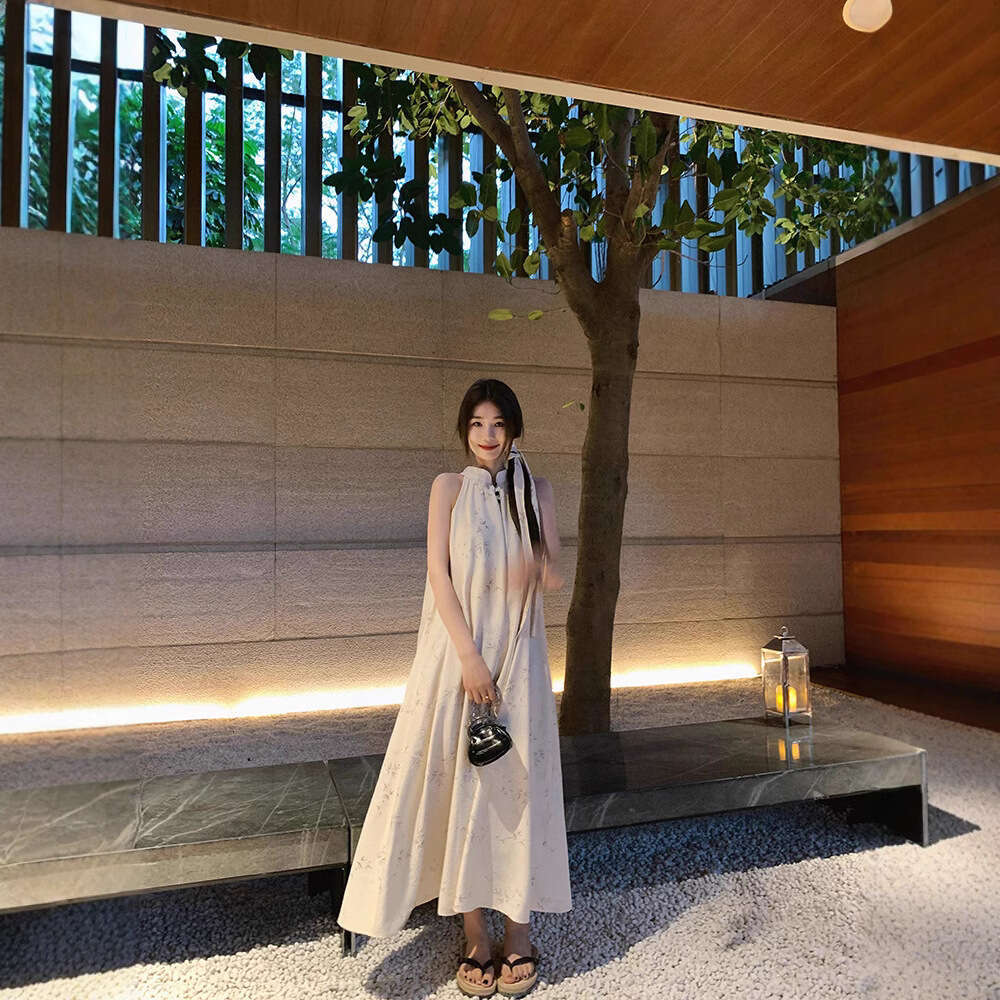 Elegant Sleeveless Women's Summer Gentle Vacation Style Age-Reducing Mid-Length Lace Crochet Tank Dress B5