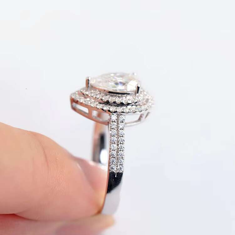 Yu Ying Custom 14K White Gold Engagement Ring With 1.0ct Pear Moissanite Diamond Wedding Ring Jewelry for Women - view 5