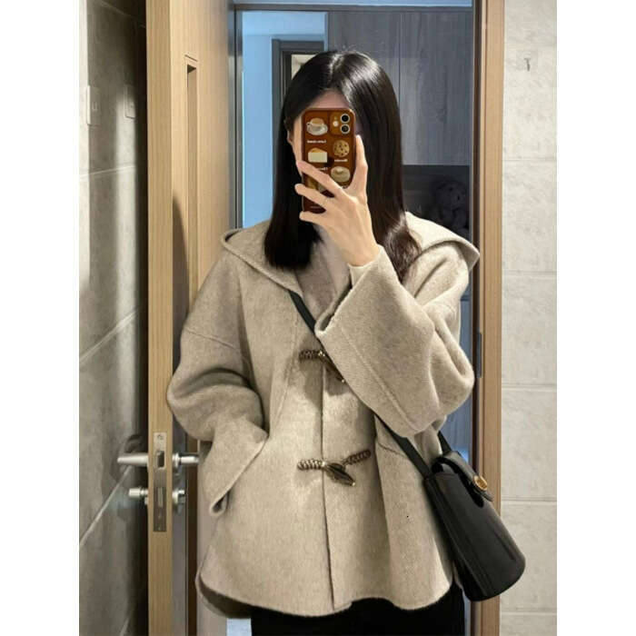 Horn Button Hooded Wool Coat For Women Autumn Winter New Woolen Jacket Petite Korean Style High-End Feel B5