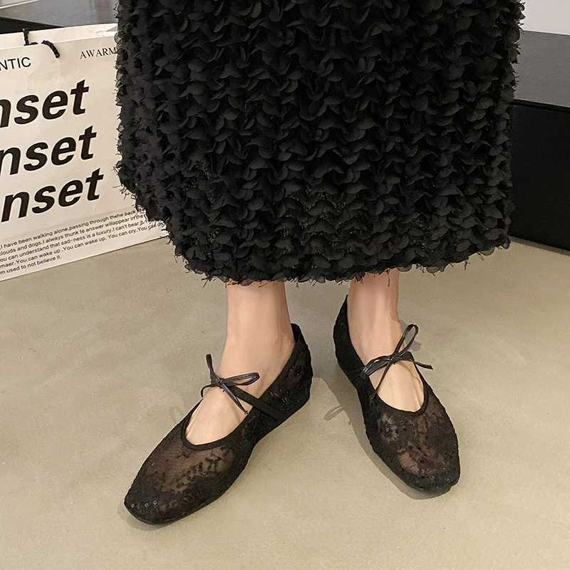 Spring New Flat Shoes for Women Square Head Shallow Mouth Mesh Fabric Embroidery Butterfly Knot Soft Sole Single Shoes XJ250712